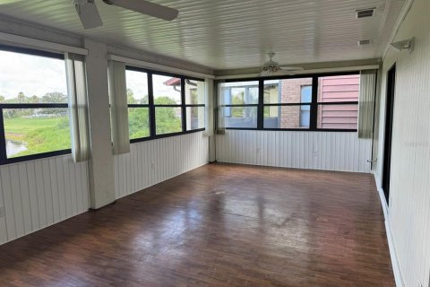 Condo in Deltona, Florida, 3 bedrooms  № 2379167 - photo 11