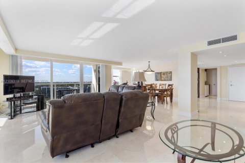 Copropriété à vendre à Hollywood, Floride: 2 chambres, 173.54 m2 № 2428390 - photo 5