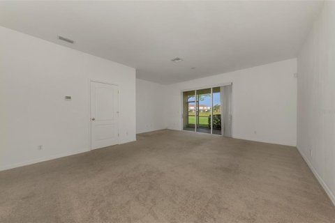 Townhouse in North Port, Florida 3 bedrooms, 134.34 sq.m. № 1597366 - photo 19