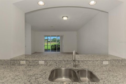 Townhouse in North Port, Florida 3 bedrooms, 134.34 sq.m. № 1597366 - photo 16
