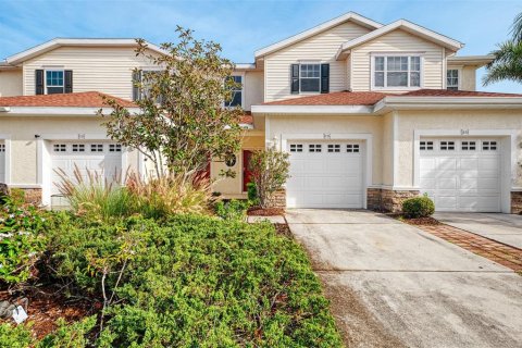 Townhouse in North Port, Florida 3 bedrooms, 134.34 sq.m. № 1597366 - photo 1