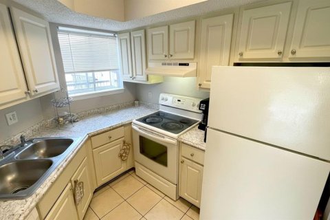 Condo in Orlando, Florida, 2 bedrooms  № 2211401 - photo 4