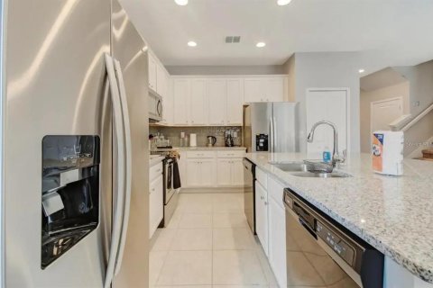 House in Kissimmee, Florida 9 bedrooms, 385.54 sq.m. № 1879611 - photo 5