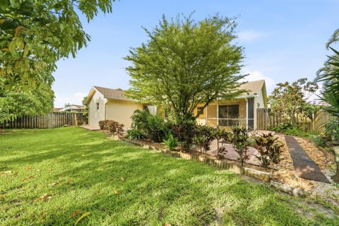 Villa ou maison à vendre à Davie, Floride: 3 chambres, 148.36 m2 № 2087421 - photo 7