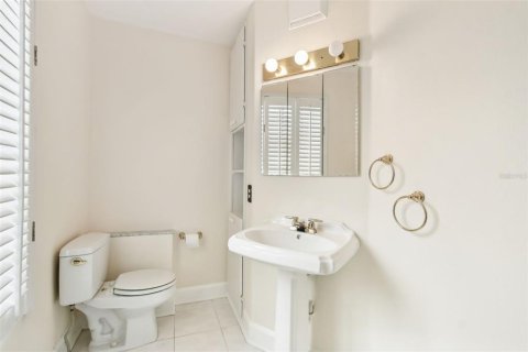 House in Saint Petersburg, Florida 3 bedrooms, 242.47 sq.m. № 1773189 - photo 30