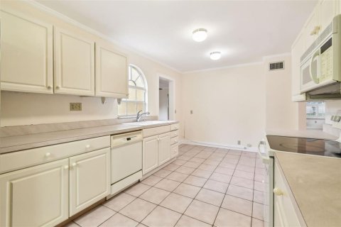 House in Saint Petersburg, Florida 3 bedrooms, 242.47 sq.m. № 1773189 - photo 18