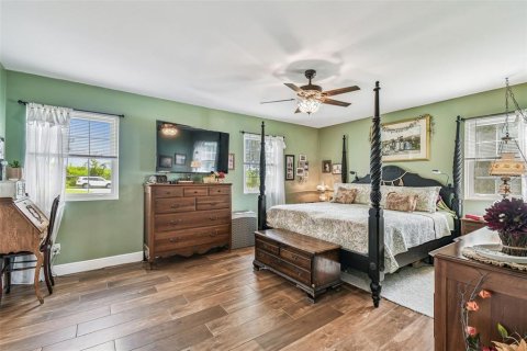Casa en venta en San Antonio, Florida, 5 dormitorios, 334.45 m2 № 1900189 - foto 26