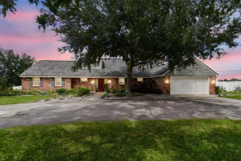 Casa en venta en San Antonio, Florida, 5 dormitorios, 334.45 m2 № 1900189 - foto 1