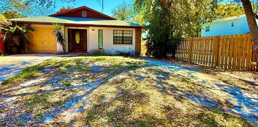 Villa ou maison à Tampa, Floride 3 chambres, 111.85 m2 № 2278080