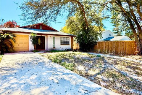 Villa ou maison à vendre à Tampa, Floride: 3 chambres, 111.85 m2 № 2278080 - photo 2