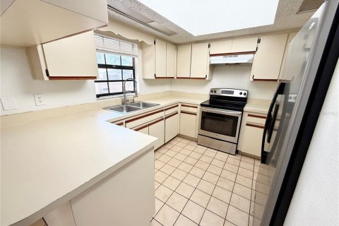 Villa ou maison à vendre à Tampa, Floride: 3 chambres, 111.85 m2 № 2278080 - photo 11