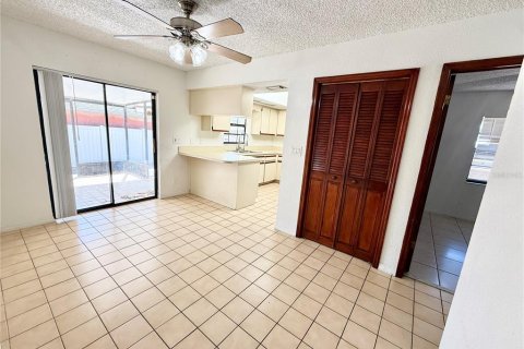 Villa ou maison à vendre à Tampa, Floride: 3 chambres, 111.85 m2 № 2278080 - photo 9