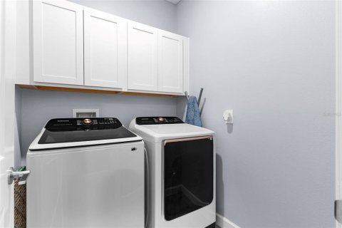 House in Wimauma, Florida 3 bedrooms, 199.28 sq.m. № 2114186 - photo 30