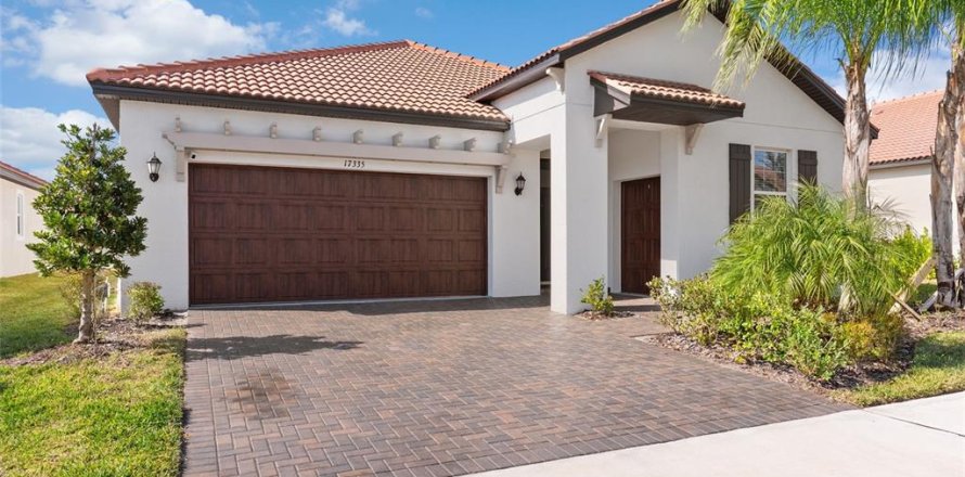 House in Wimauma, Florida 3 bedrooms, 199.28 sq.m. № 2114186