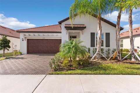 House in Wimauma, Florida 3 bedrooms, 199.28 sq.m. № 2114186 - photo 2
