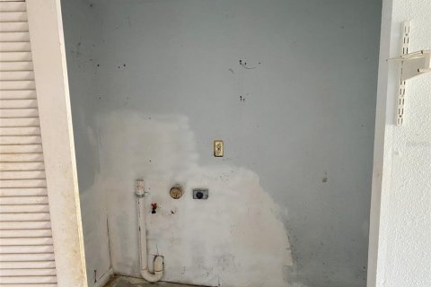 House in Tampa, Florida 3 bedrooms, 165.46 sq.m. № 2121959 - photo 14