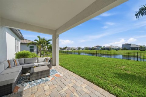 Villa ou maison à vendre à Bradenton, Floride: 3 chambres, 214.98 m2 № 2287400 - photo 21