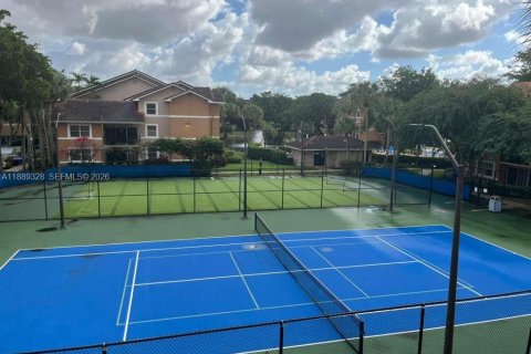 Condo in Coral Springs, Florida, 2 bedrooms  № 1941312 - photo 10