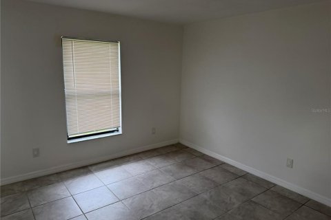 Villa ou maison à louer à Ocala, Floride: 3 chambres, 98.85 m2 № 2287420 - photo 5