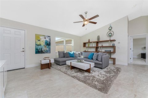 Villa ou maison à vendre à North Port, Floride: 3 chambres, 155.15 m2 № 1906974 - photo 4