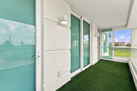 Copropriété à vendre à Cocoa Beach, Floride: 3 chambres, 233.37 m2 № 2373804 - photo 6