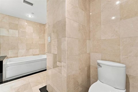 Copropriété à vendre à Cocoa Beach, Floride: 3 chambres, 233.37 m2 № 2373804 - photo 27