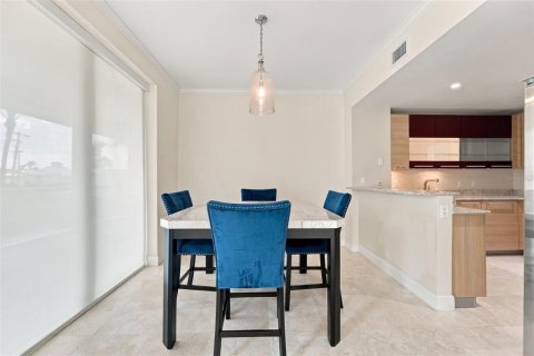 Copropriété à vendre à Cocoa Beach, Floride: 3 chambres, 233.37 m2 № 2373804 - photo 18