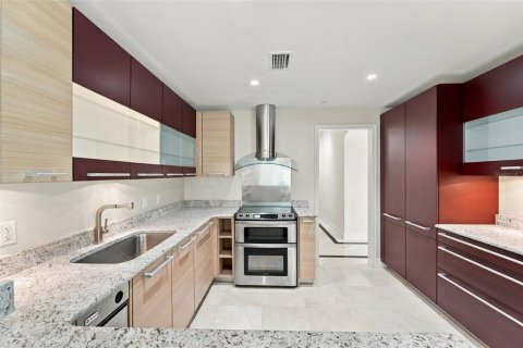 Copropriété à vendre à Cocoa Beach, Floride: 3 chambres, 233.37 m2 № 2373804 - photo 15