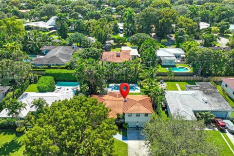 House in Miami Shores, Florida 3 bedrooms, 161.93 sq.m. № 2013606 - photo 30