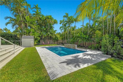 House in Miami Shores, Florida 3 bedrooms, 161.93 sq.m. № 2013606 - photo 27