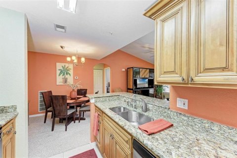 Condo in Lakewood Ranch, Florida, 2 bedrooms  № 1536564 - photo 13