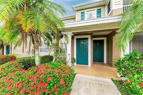 Condo in Lakewood Ranch, Florida, 2 bedrooms  № 1536564 - photo 1