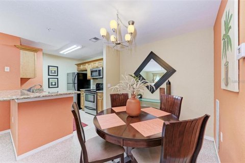 Condo in Lakewood Ranch, Florida, 2 bedrooms  № 1536564 - photo 8