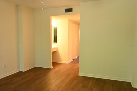 Copropriété à louer à Clearwater, Floride: 2 chambres, 99.41 m2 № 1518747 - photo 7