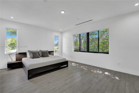 Adosado en alquiler en Miami, Florida, 3 dormitorios, 220.36 m2 № 1993720 - foto 23