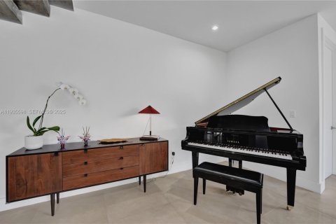 Adosado en alquiler en Miami, Florida, 3 dormitorios, 220.36 m2 № 1993720 - foto 6