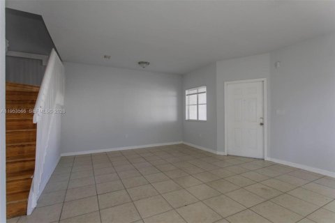 Touwnhouse à vendre à Homestead, Floride: 3 chambres, 140.19 m2 № 2079699 - photo 6