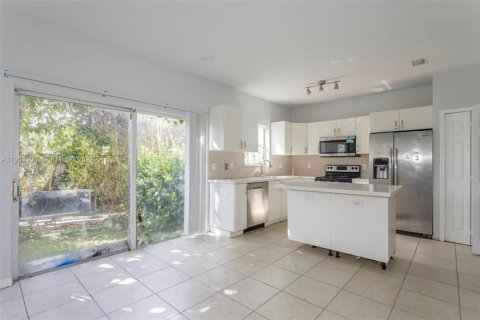 Touwnhouse à vendre à Homestead, Floride: 3 chambres, 140.19 m2 № 2079699 - photo 12