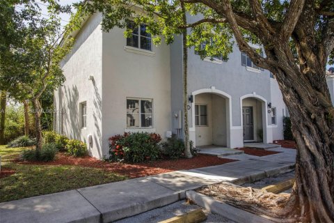 Touwnhouse à vendre à Homestead, Floride: 3 chambres, 140.19 m2 № 2079699 - photo 3