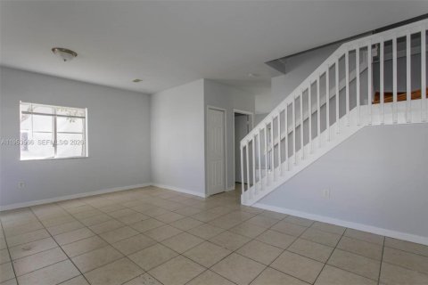 Touwnhouse à vendre à Homestead, Floride: 3 chambres, 140.19 m2 № 2079699 - photo 8