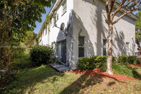 Touwnhouse à vendre à Homestead, Floride: 3 chambres, 140.19 m2 № 2079699 - photo 4