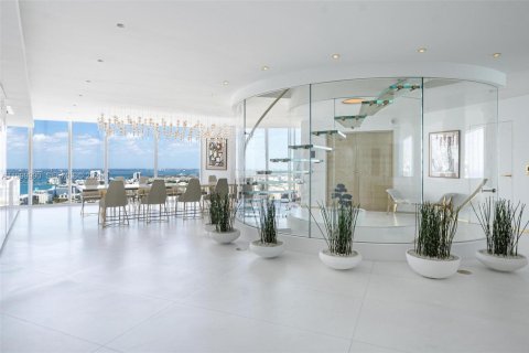 Condo in Miami Beach, Florida, 4 bedrooms  № 2067657 - photo 7