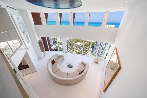 Condo in Miami Beach, Florida, 4 bedrooms  № 2067657 - photo 15