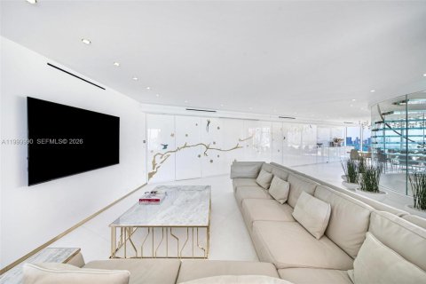 Condo in Miami Beach, Florida, 4 bedrooms  № 2067657 - photo 13