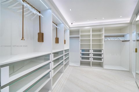 Condo in Miami Beach, Florida, 4 bedrooms  № 2067657 - photo 30