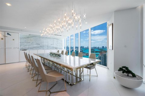 Condo in Miami Beach, Florida, 4 bedrooms  № 2067657 - photo 11