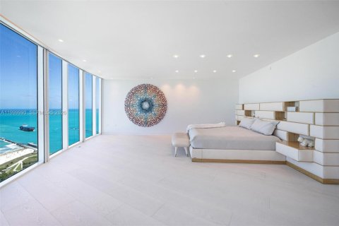 Condo in Miami Beach, Florida, 4 bedrooms  № 2067657 - photo 4