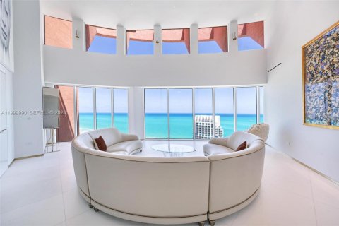 Condo in Miami Beach, Florida, 4 bedrooms  № 2067657 - photo 9