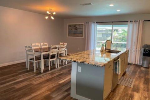 Casa en alquiler en Venice, Florida, 3 dormitorios, 149.39 m2 № 1553950 - foto 5