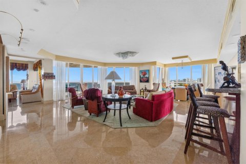 Condo in Fort Lauderdale, Florida, 3 bedrooms  № 2085934 - photo 8